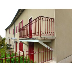 Balcony and balcony supports